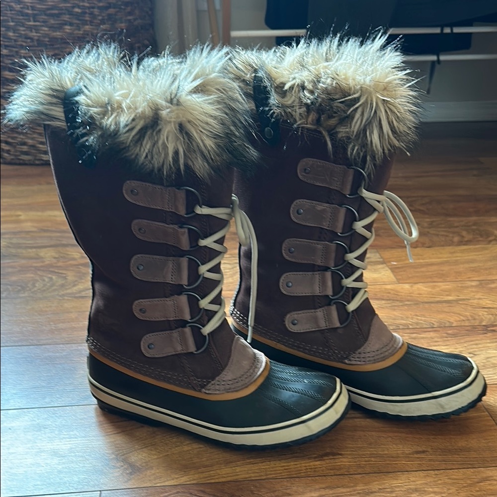 Sorel Brown and Black Winter Boots with Fur Trim